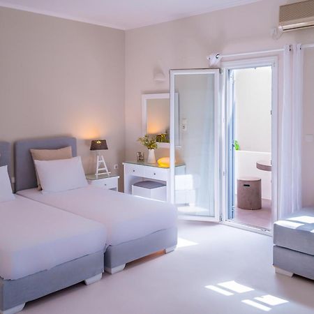 Milos Bay Suites Adamantas Eksteriør billede