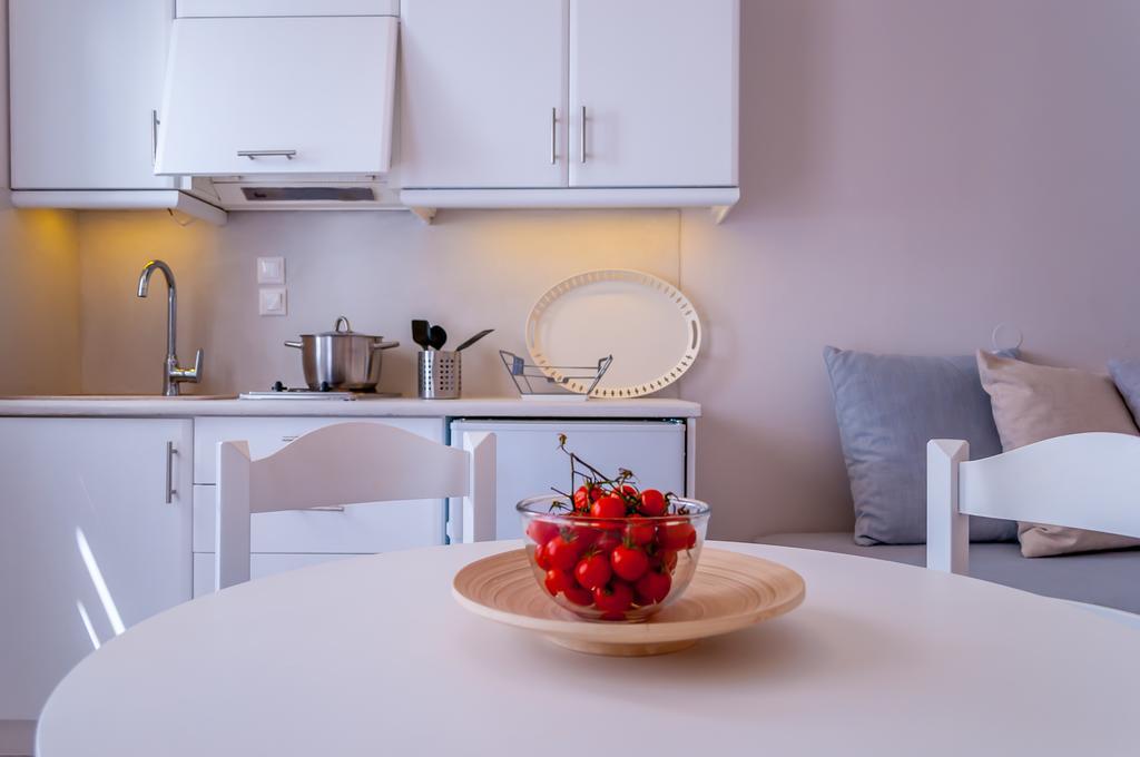 Milos Bay Suites Adamantas Værelse billede
