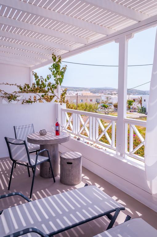 Milos Bay Suites Adamantas Værelse billede