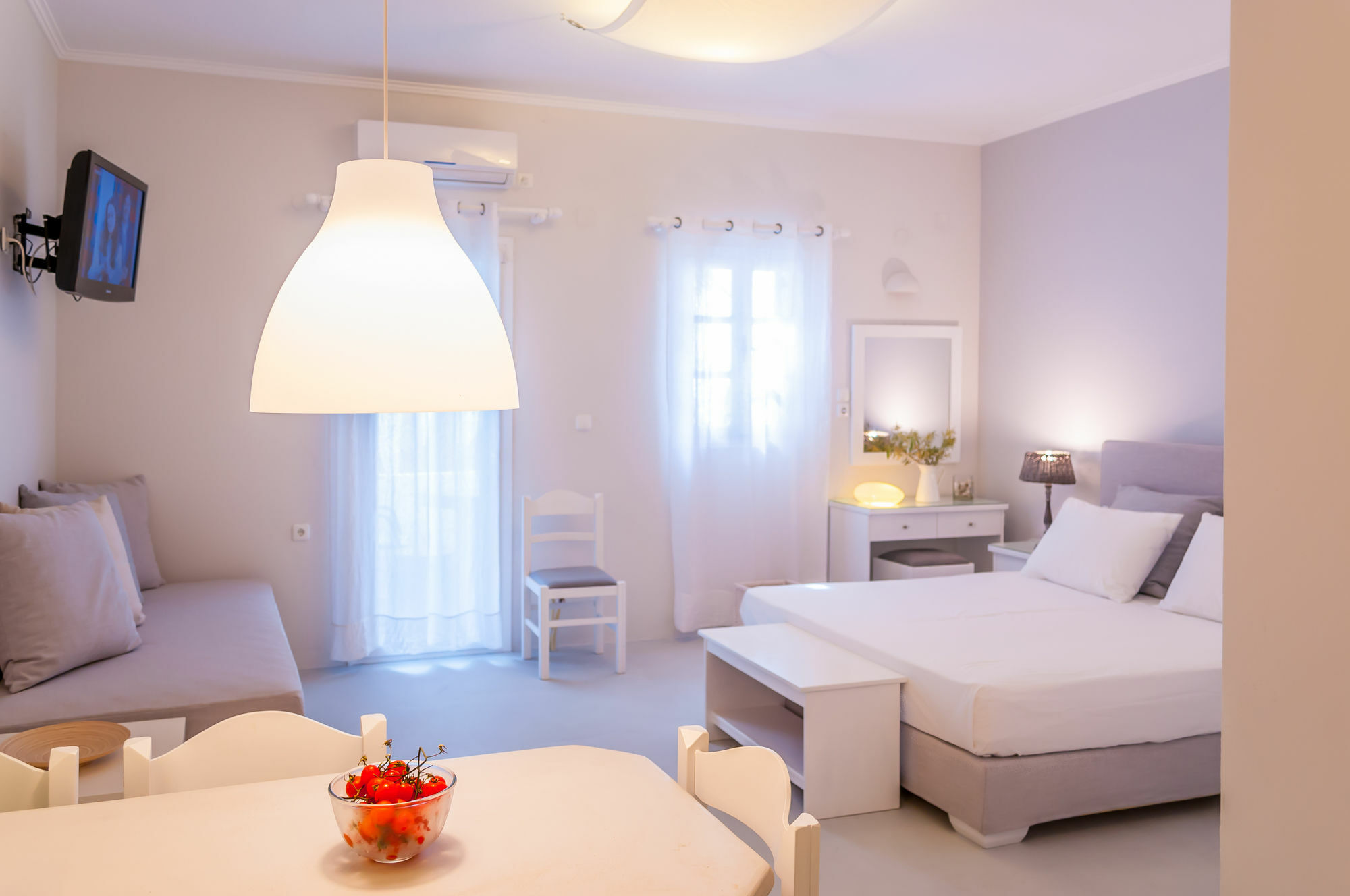 Milos Bay Suites Adamantas Eksteriør billede