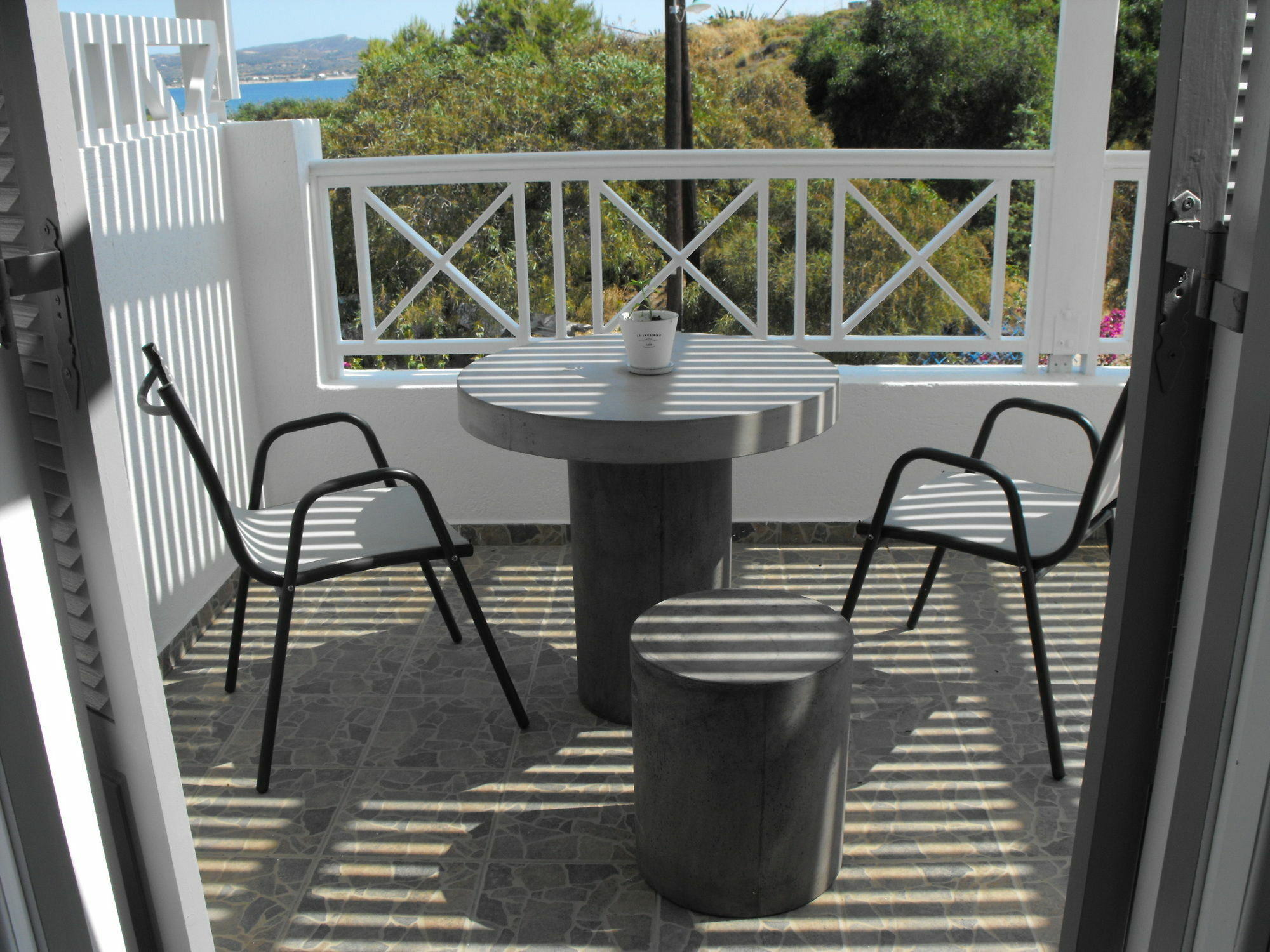 Milos Bay Suites Adamantas Eksteriør billede