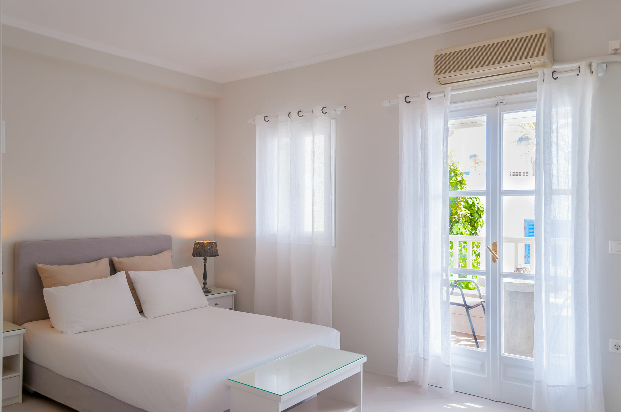 Milos Bay Suites Adamantas Eksteriør billede